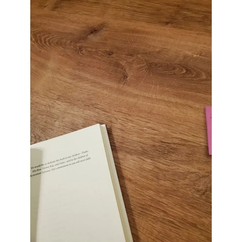 The Magnolia Story by Chip & Joanna Gaines‎ Hardcover